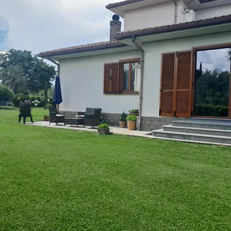 Fuori Dal Borgo....